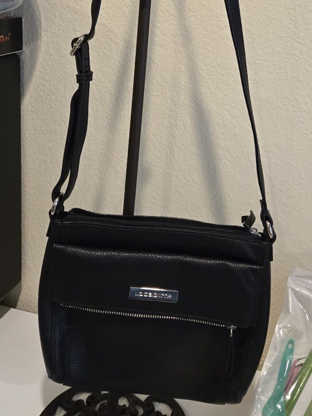 Liz Claiborne Black Pebbled Crossbody Bag Triple Compartment Organizer